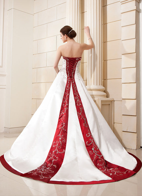Robe De Princesse Satinée Ornée - gallery 3