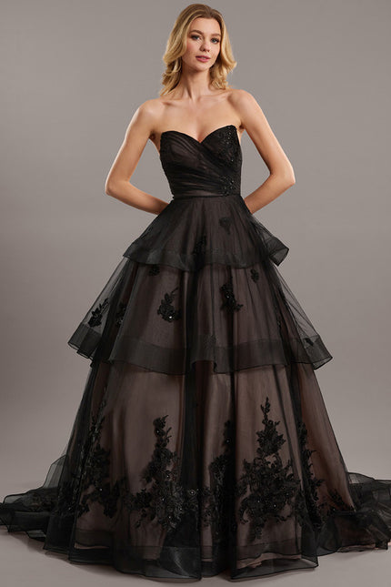 Robe De Princesse Tulle Noir Ornée