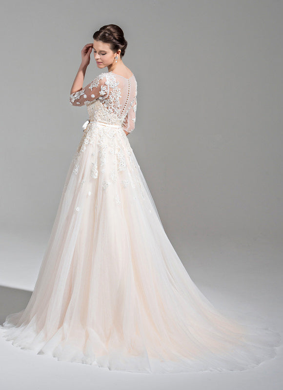 Robe De Princesse Nuptiale Sophistiquée - gallery 1