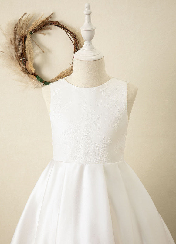 Robe De Princesse Blanche Délicate - gallery 1