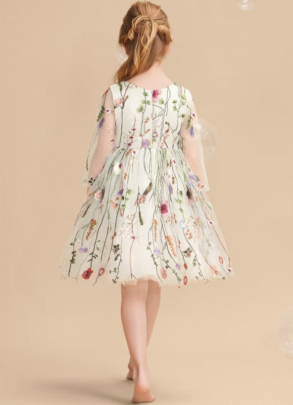 Robe De Princesse Brodée Délicate - gallery 3