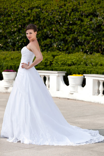 Robe De Princesse De Mariée Fluide - gallery 5