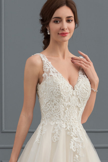 Robe De Princesse Nuptiale Délicate - gallery 1