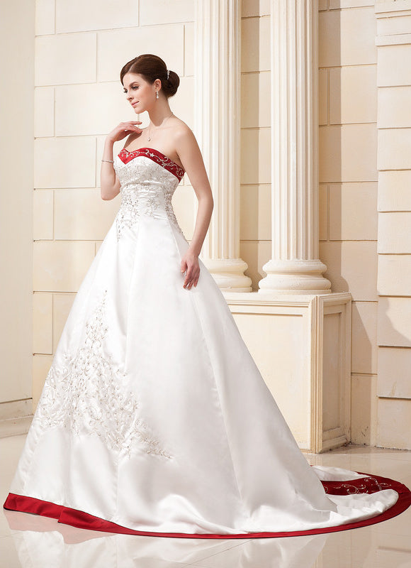 Robe De Princesse Satinée Ornée - gallery 2