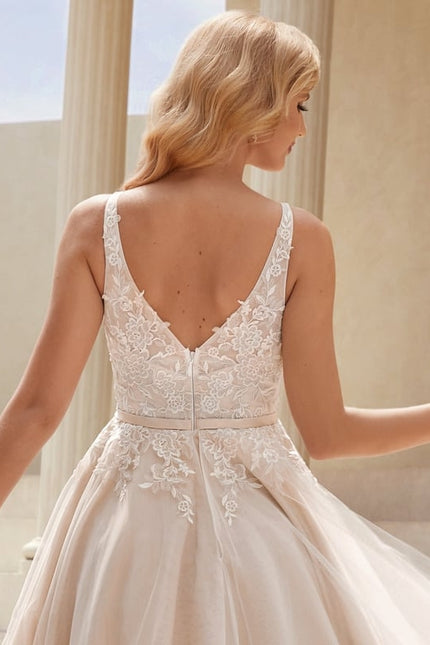 Robe De Princesse Nuptiale Élégante - gallery 1