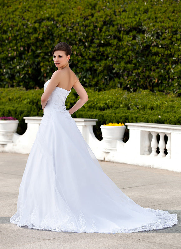 Robe De Princesse De Mariée Fluide - gallery 1