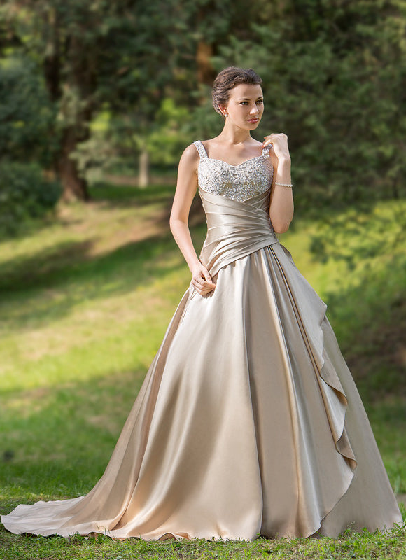 Robe De Princesse Satinée Beige - gallery 1