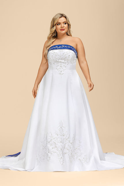 Robe De Princesse Satinée Brodée - gallery 3