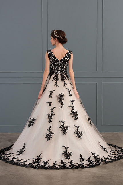 Robe De Princesse De Mariée Bicolore - gallery 4