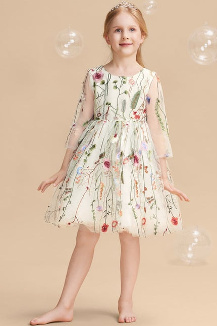 Robe De Princesse Brodée Délicate - gallery 1