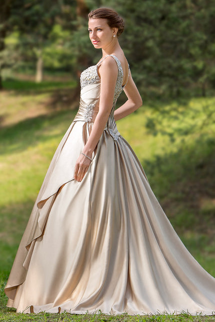 Robe De Princesse Satinée Beige - gallery 2