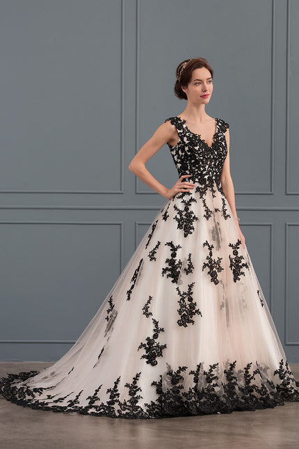 Robe De Princesse De Mariée Bicolore - gallery 3