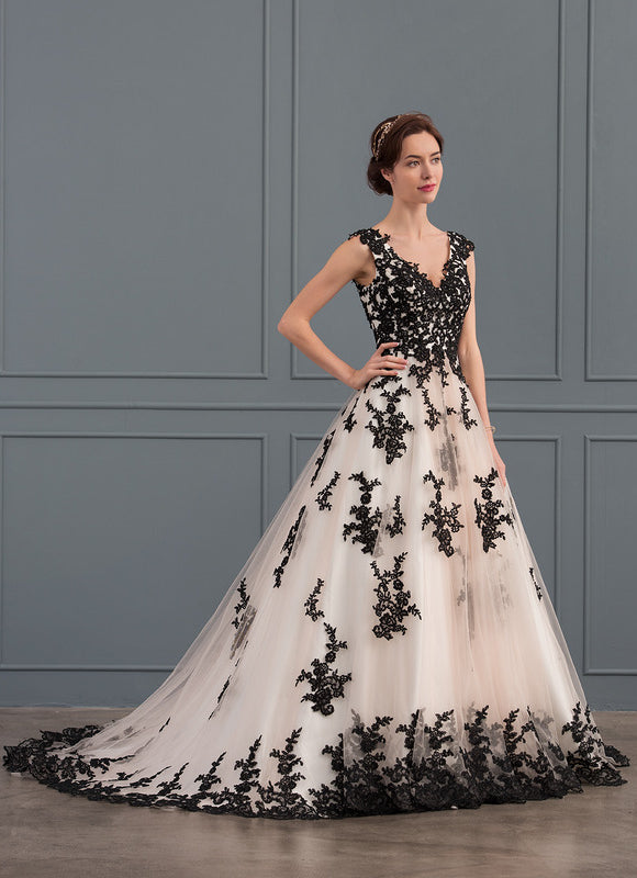 Robe De Princesse De Mariée Bicolore - gallery 3